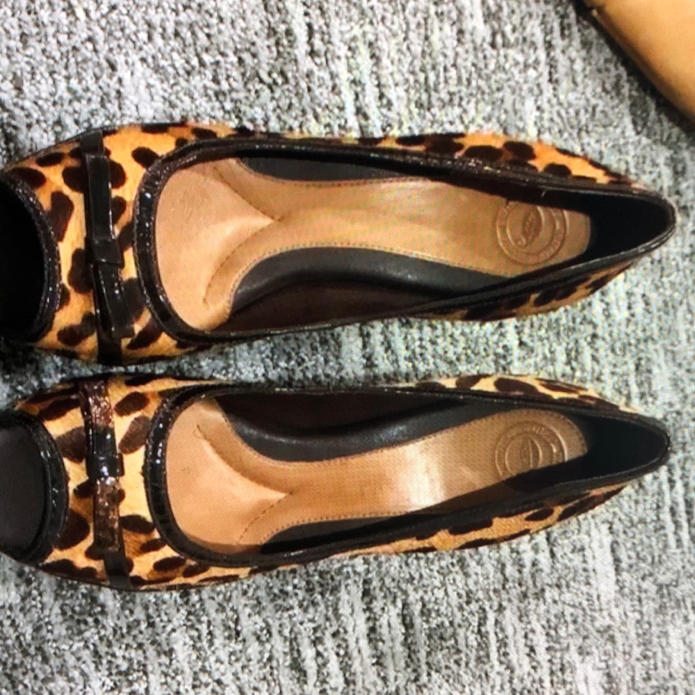 New nurture animal print fur heels size 9.5